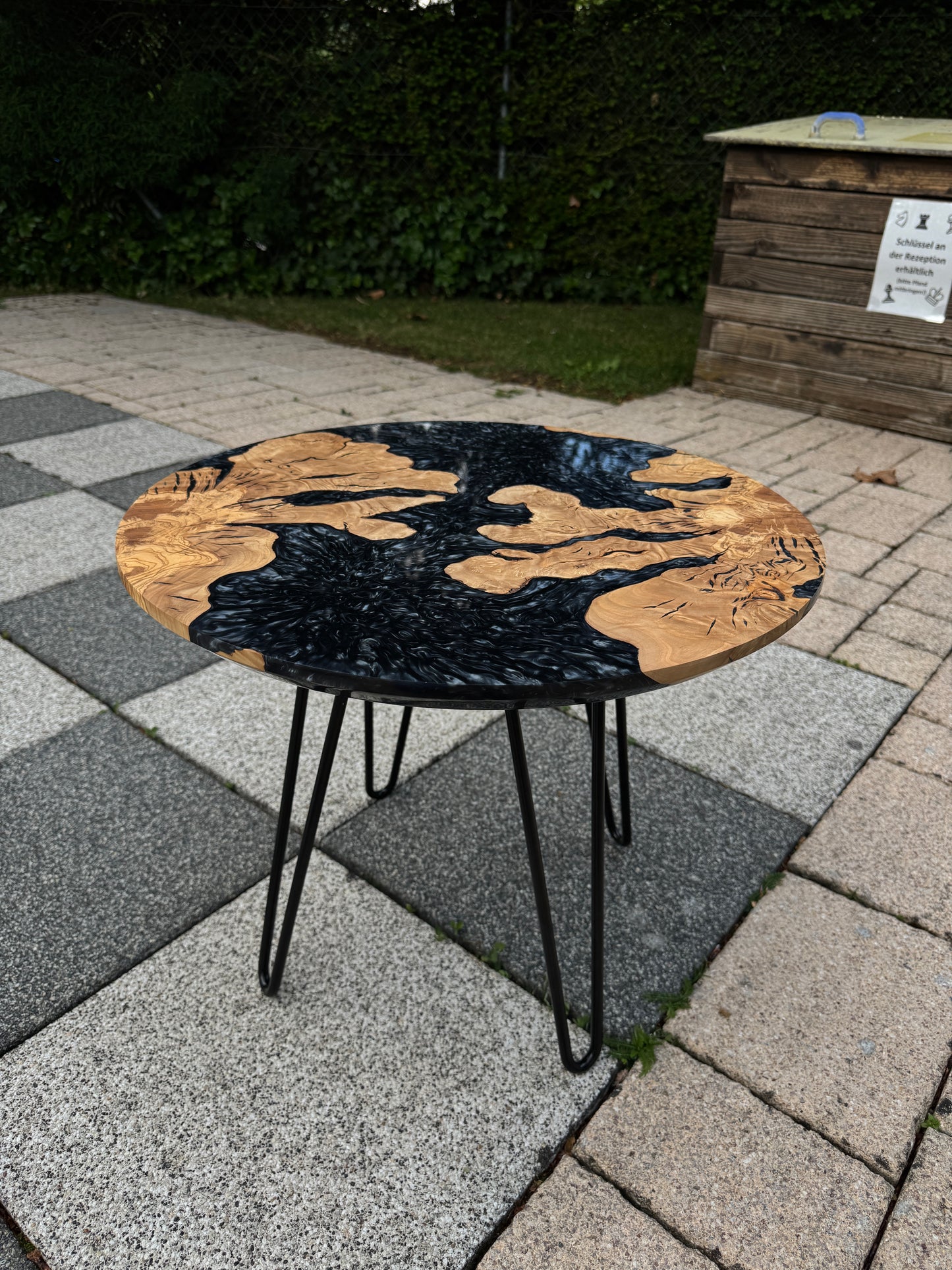 Coffee table «Titan Flow»