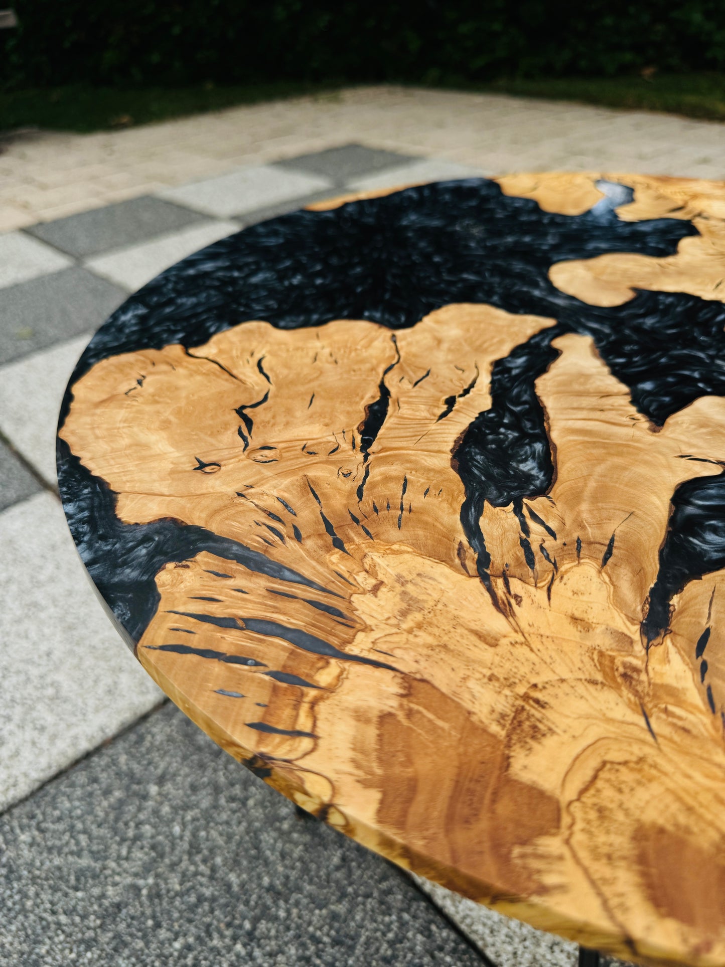 Coffee table «Titan Flow»