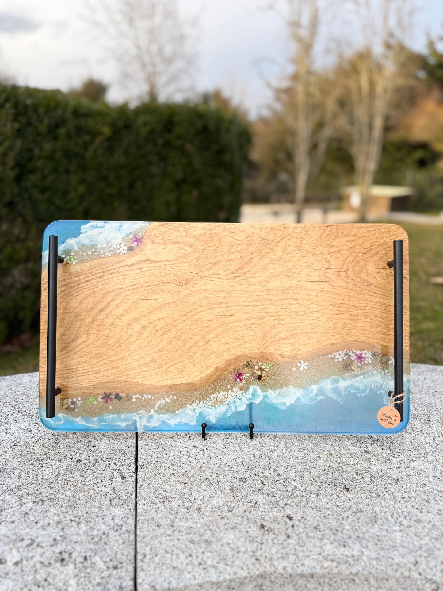 Maritima Tray – Serving tray made of oak wood with marine-effect epoxy resin.