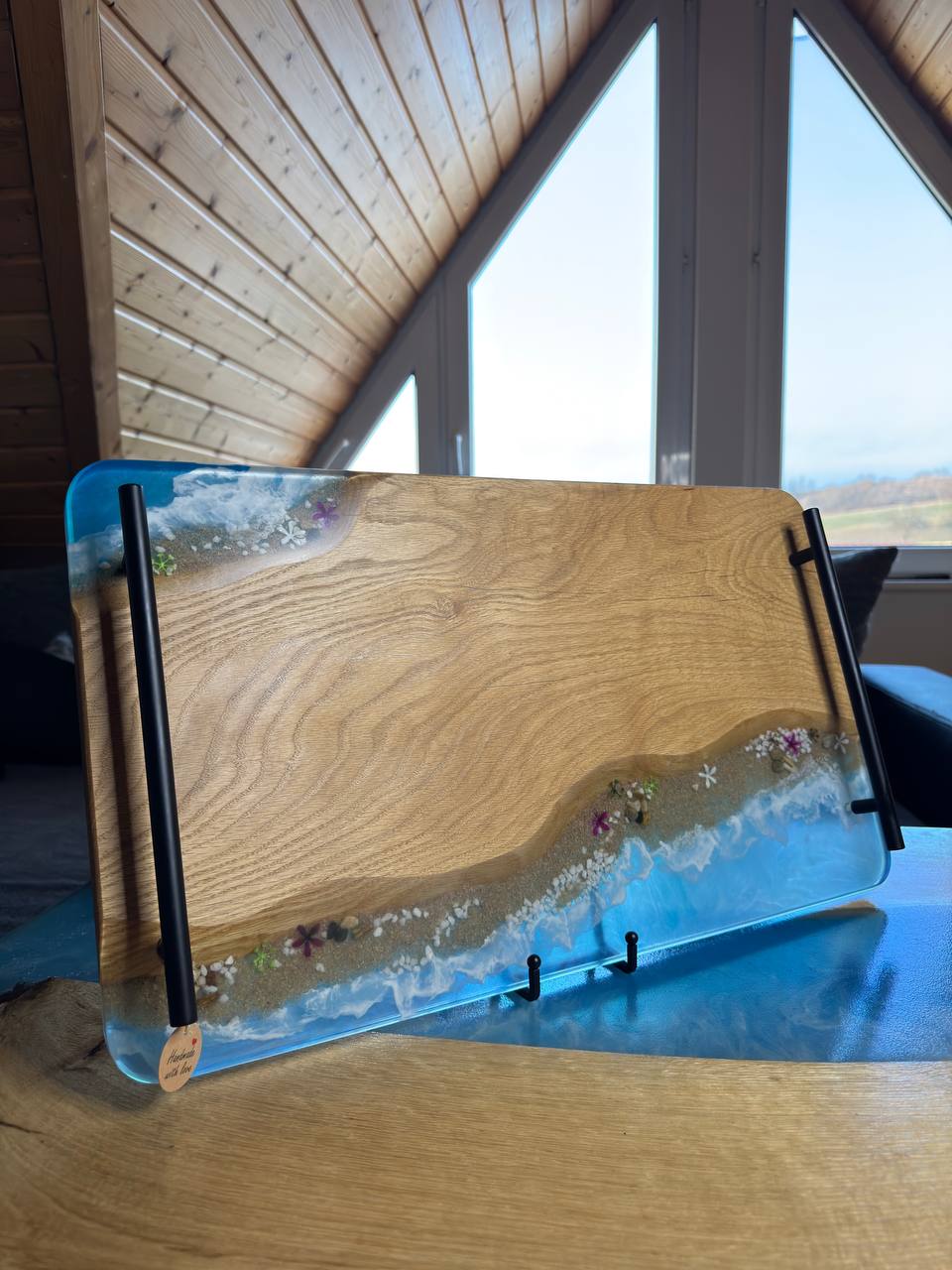 Maritima Tray – Serving tray made of oak wood with marine-effect epoxy resin.