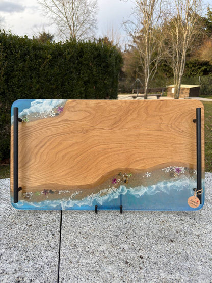 Maritima Tray – Serving tray made of oak wood with marine-effect epoxy resin.
